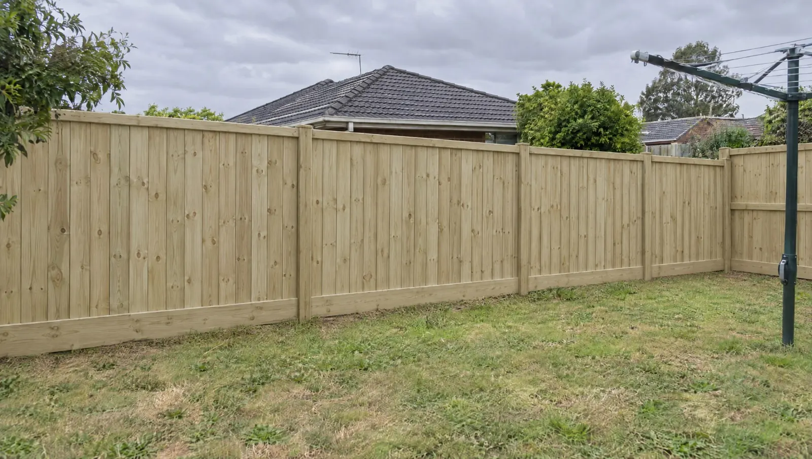 Storm-damaged fence replacement